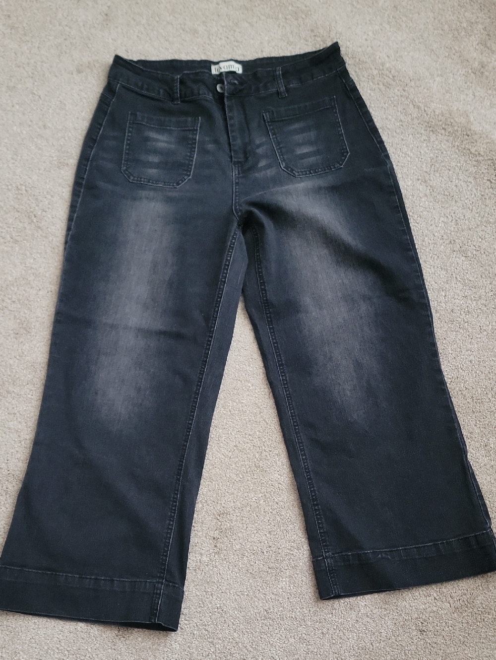 Wide Leg Women's Crop Jeans in Washed Black